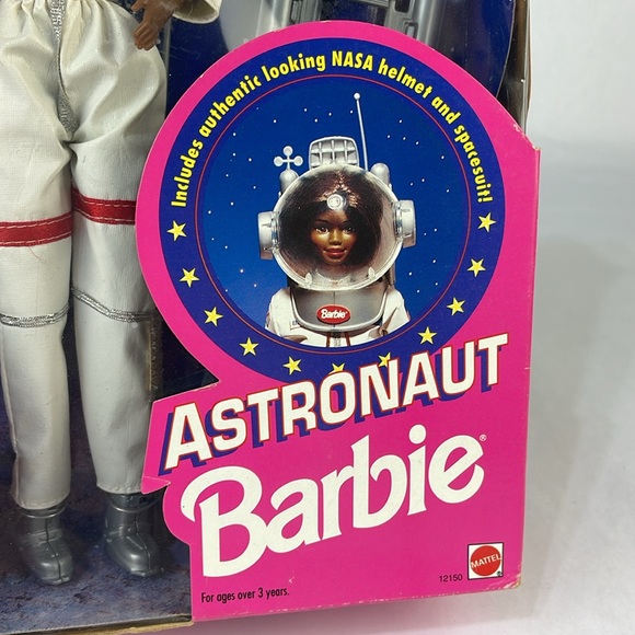 Vintage Career Collection Astronaut Barbie - Picture 3 of 13